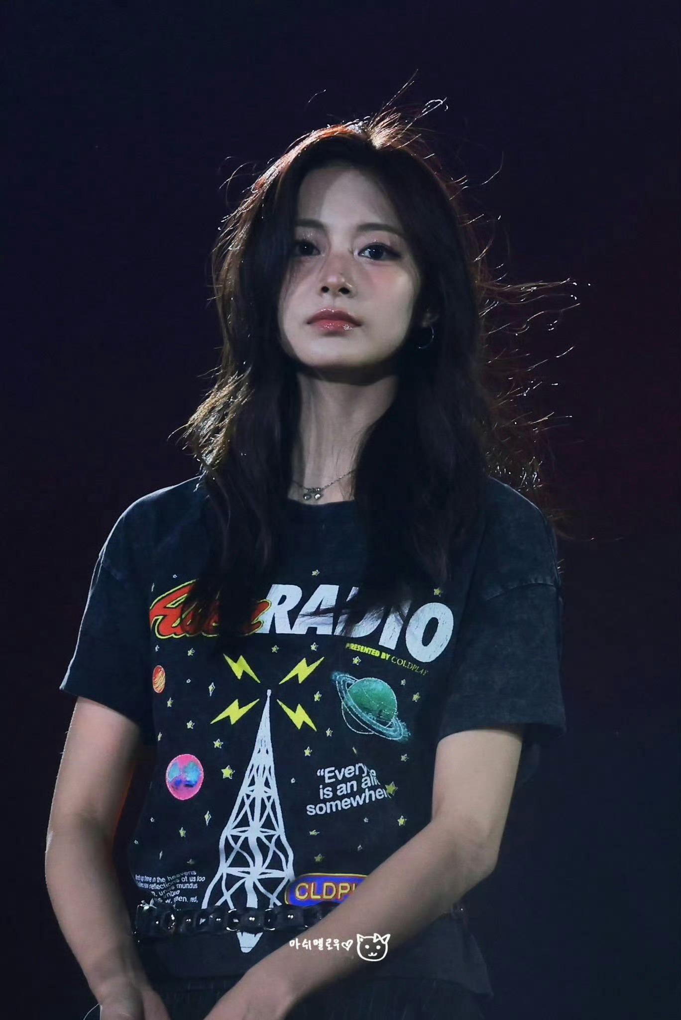 【周子瑜】落叶的位置，谱出一首诗·twice维密表演TWICE复刻出道曲 ​​​