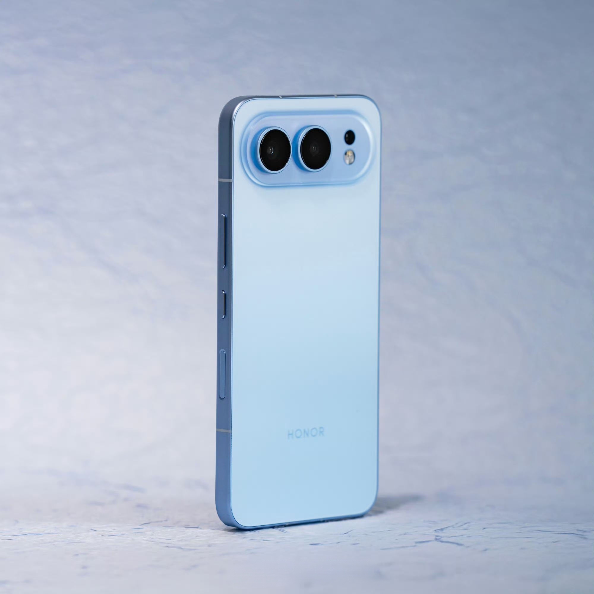 速评荣耀500标准版deco设计：竖着像iPhone 17，横着像iPhone 