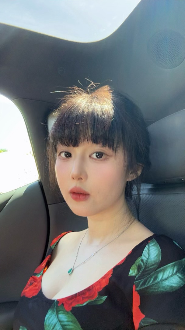 暴晒一小时黑了一个度。美白针算是白打了。 北京·北京雁栖酒店(凯宾斯基酒店集团管