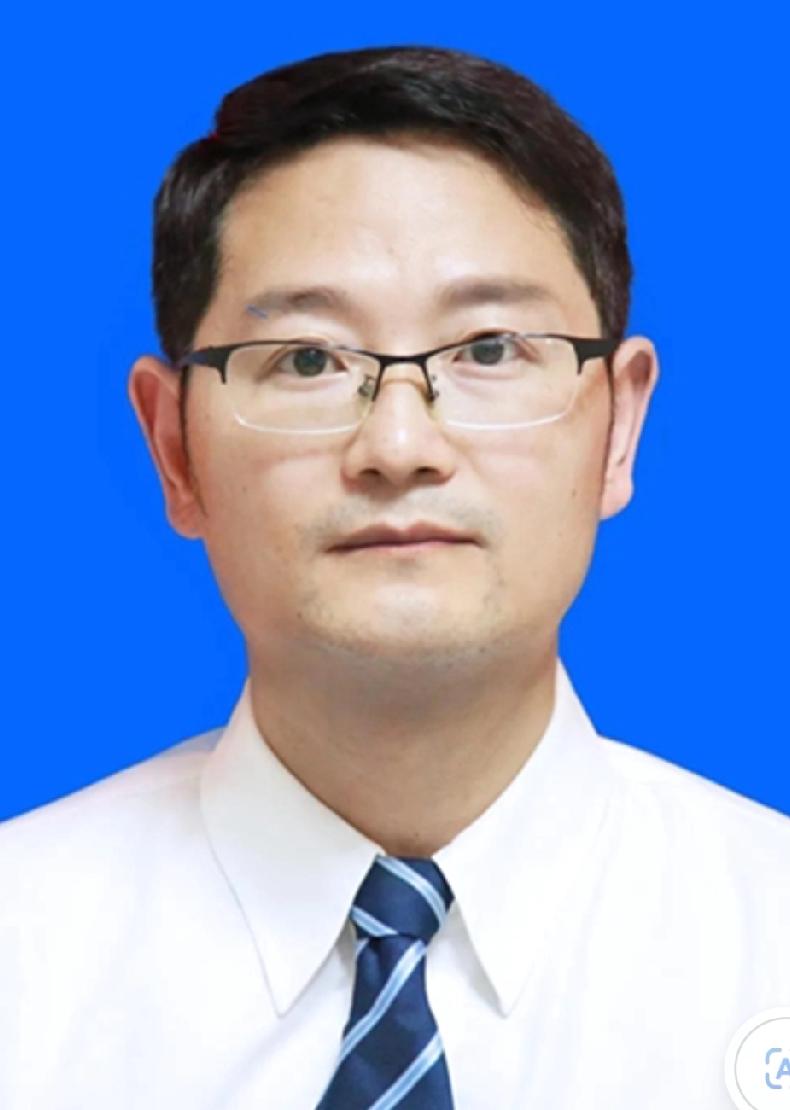 泸州人民医院，前院长钟武哪儿去了？

2020年6月上任，好多头衔啊！

202