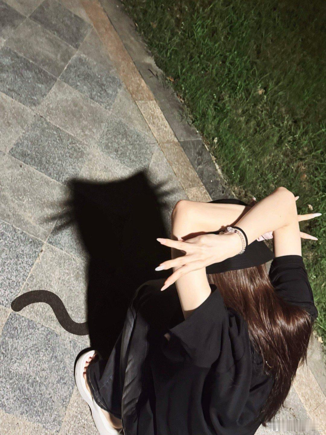 喵 ​​​