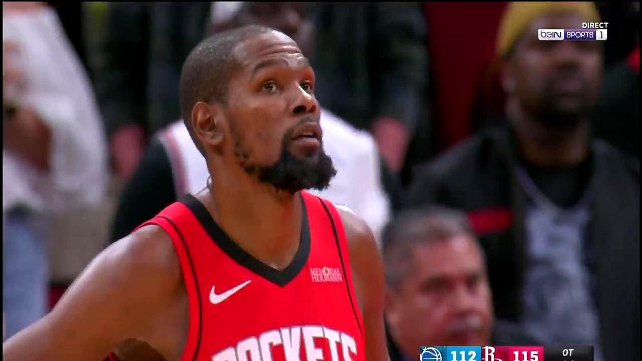 火箭加时117-113赢魔术，四连胜看着挺风光，实则藏着大隐患。对面缺了班凯罗和