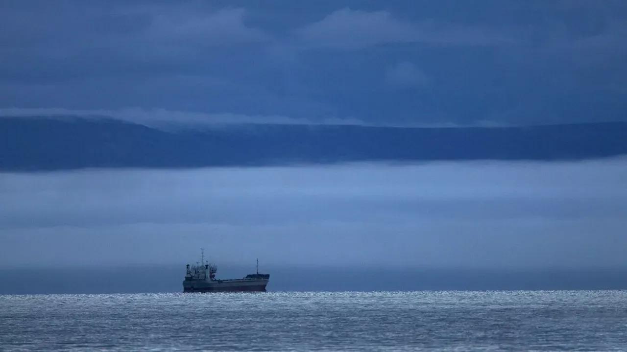 俄罗斯外长谢尔盖·拉夫罗夫表示，俄罗斯在北极理事会框架内推动与中国、印度等域外国