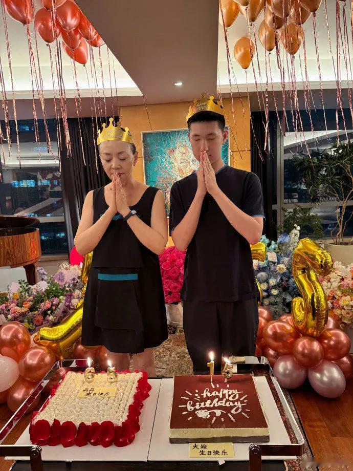 惊喜同框！8月25日，既是宋丹丹65岁大寿，也是林永健15岁儿子林大竣的生日 ，