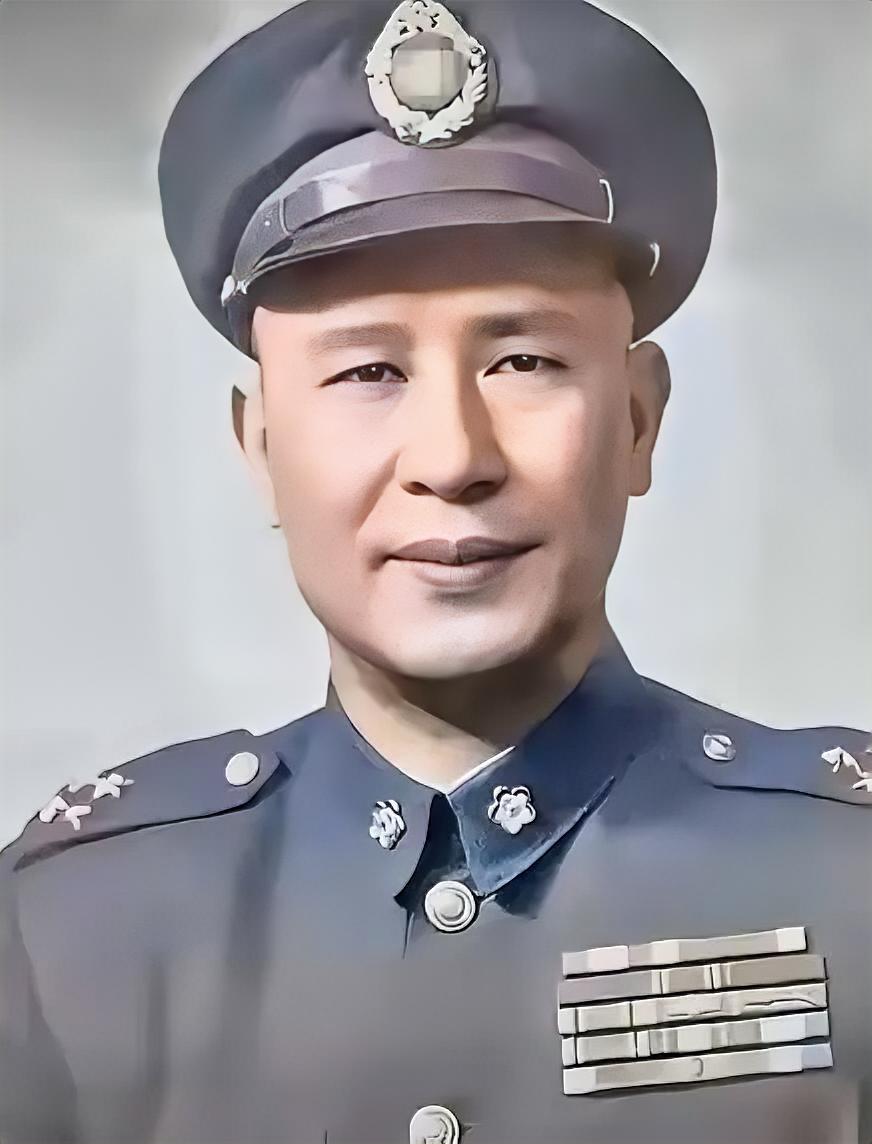 1949年，"小诸葛"白崇禧向蒋介石献策：反正打不过解放军，不如集中全部兵力，南