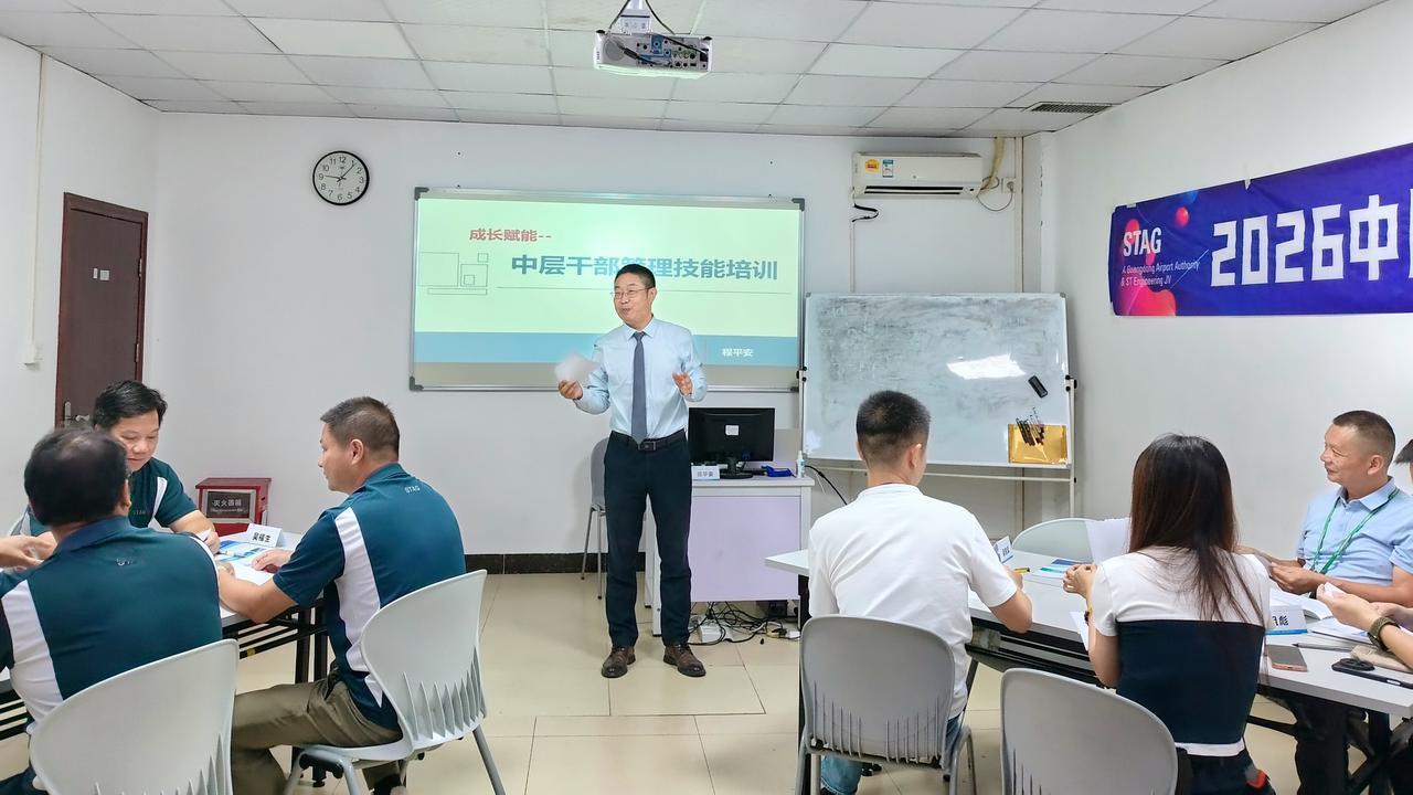 1. 色眼看世界，皆是欲念
2. 道眼看世界，皆为自然
3.法眼看世界，皆是因果