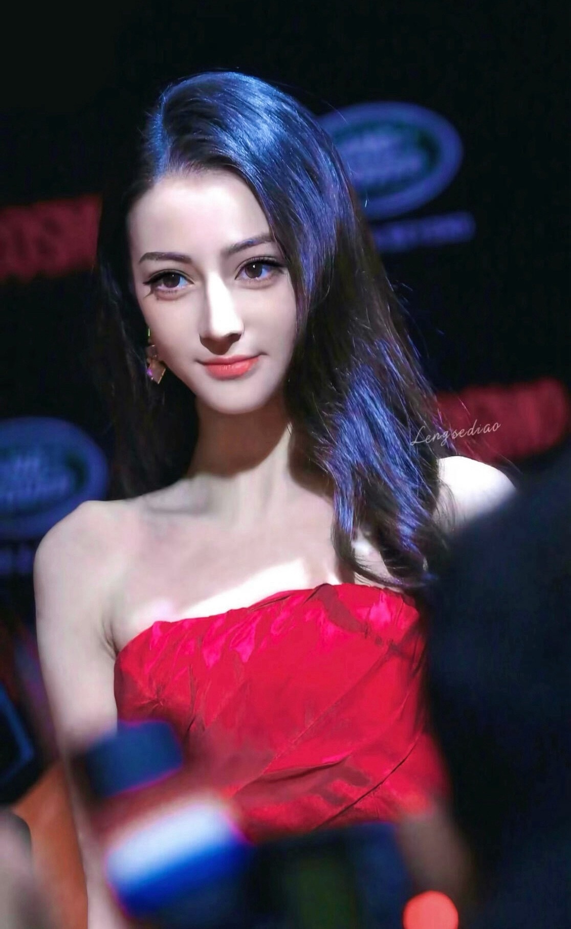 天惹，迪丽热巴完全真人BJD太漂亮了～ ​​​
