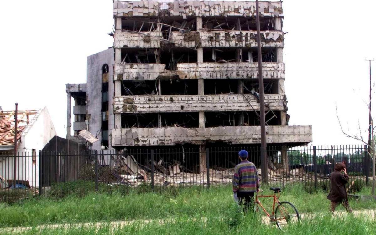 伊朗女子小学被轰炸，被称是误炸？

伊朗女子小学160多个孩子被炸身亡，美军内部