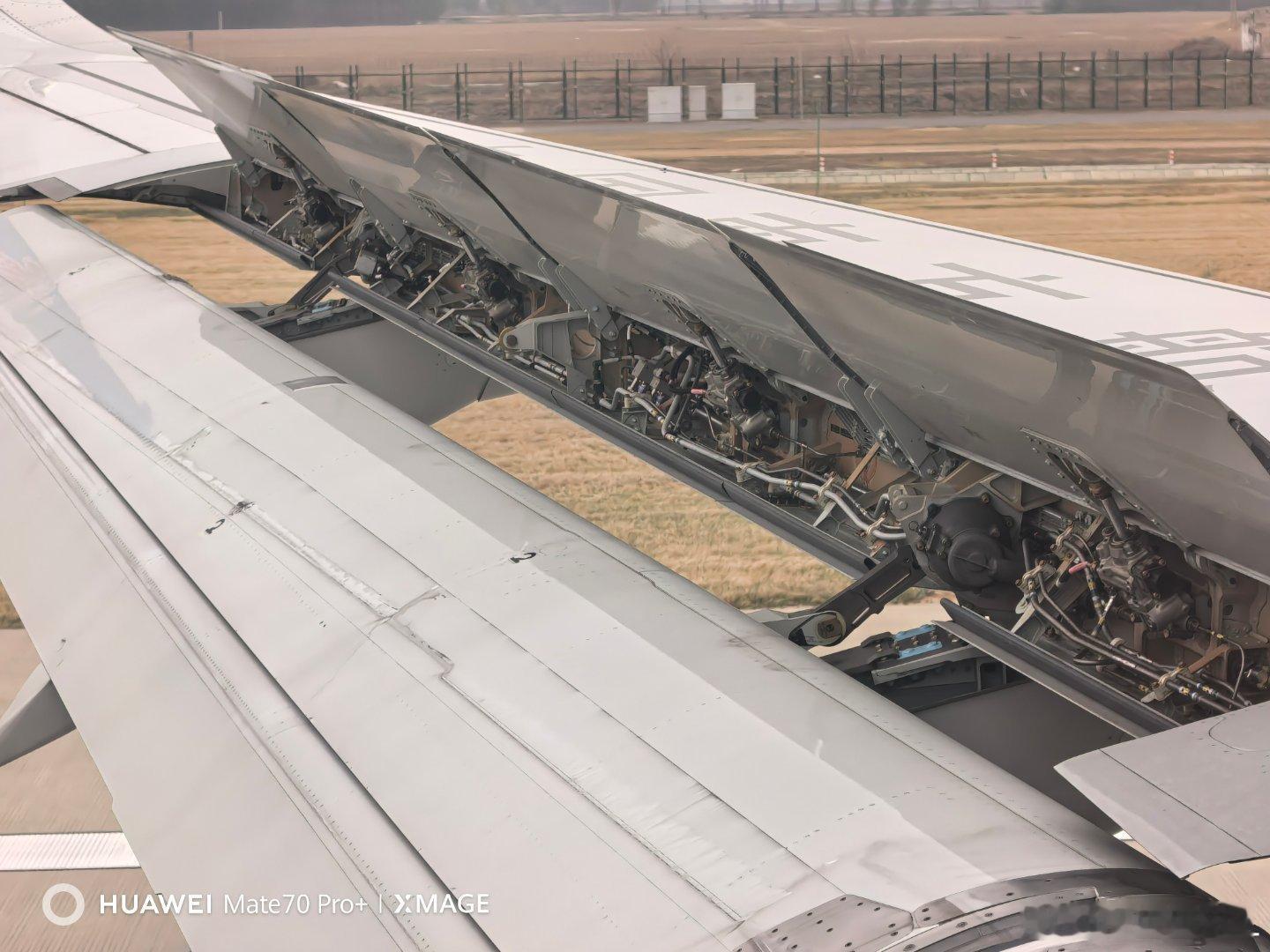 中国有句古话，人在做，天在看。 奉劝特朗普不要一意孤行。 