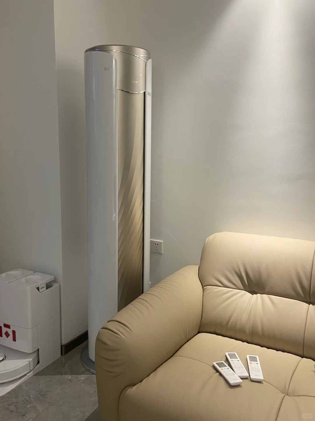 数码闲聊站空调怎么用最省电  高温暴晒天气空调怎么开？正午气温飙升，不要开窗透气
