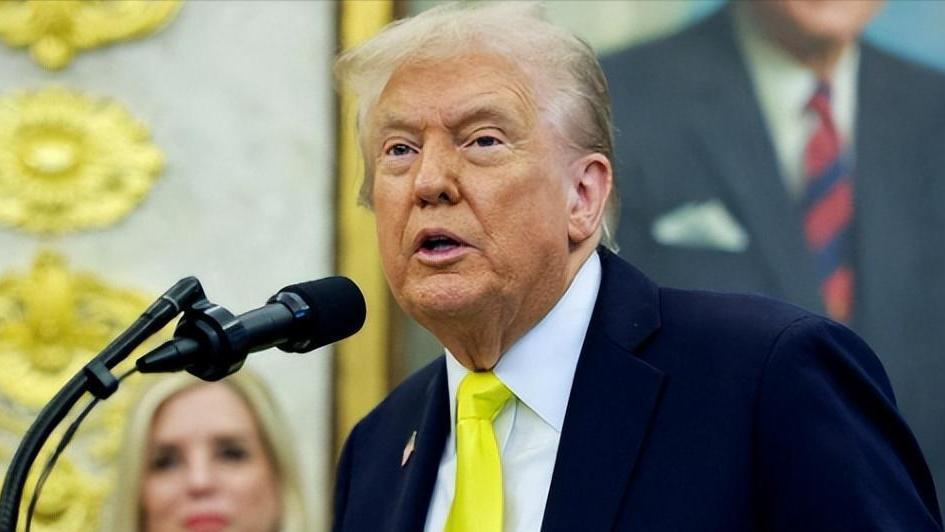 以为卡住芯片脖子就赢了？中国反手关上更致命的门！

欧美刚在芯片上耍横，中国直接