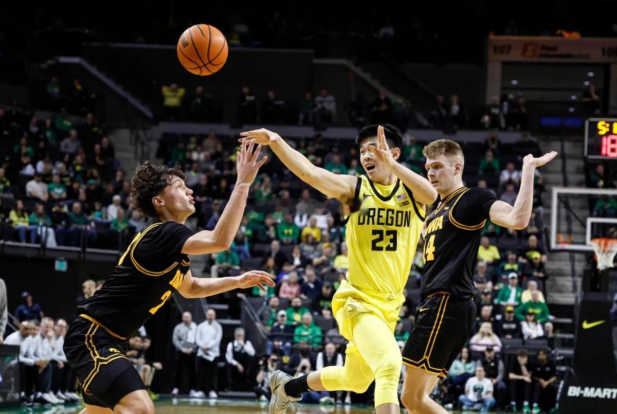 爱荷华大学以84比66轻取了主场作战的俄勒冈大学。本场比赛后，爱荷华大学的战绩提