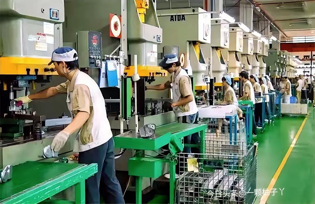 商务部一纸公告给日本上了“紧箍咒”——禁止稀土、精密传感器等700余项两用物项，