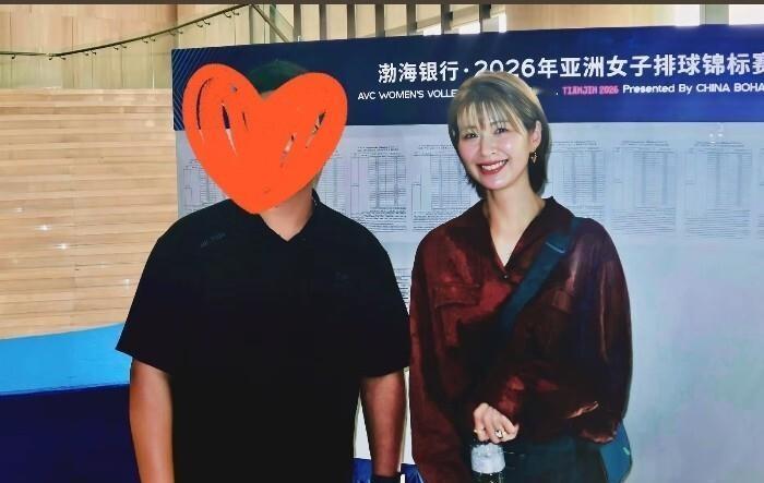 前日本女排队长木村纱织突然现身天津街头被网友偶遇，可这位传奇主攻压根儿不是来旅游