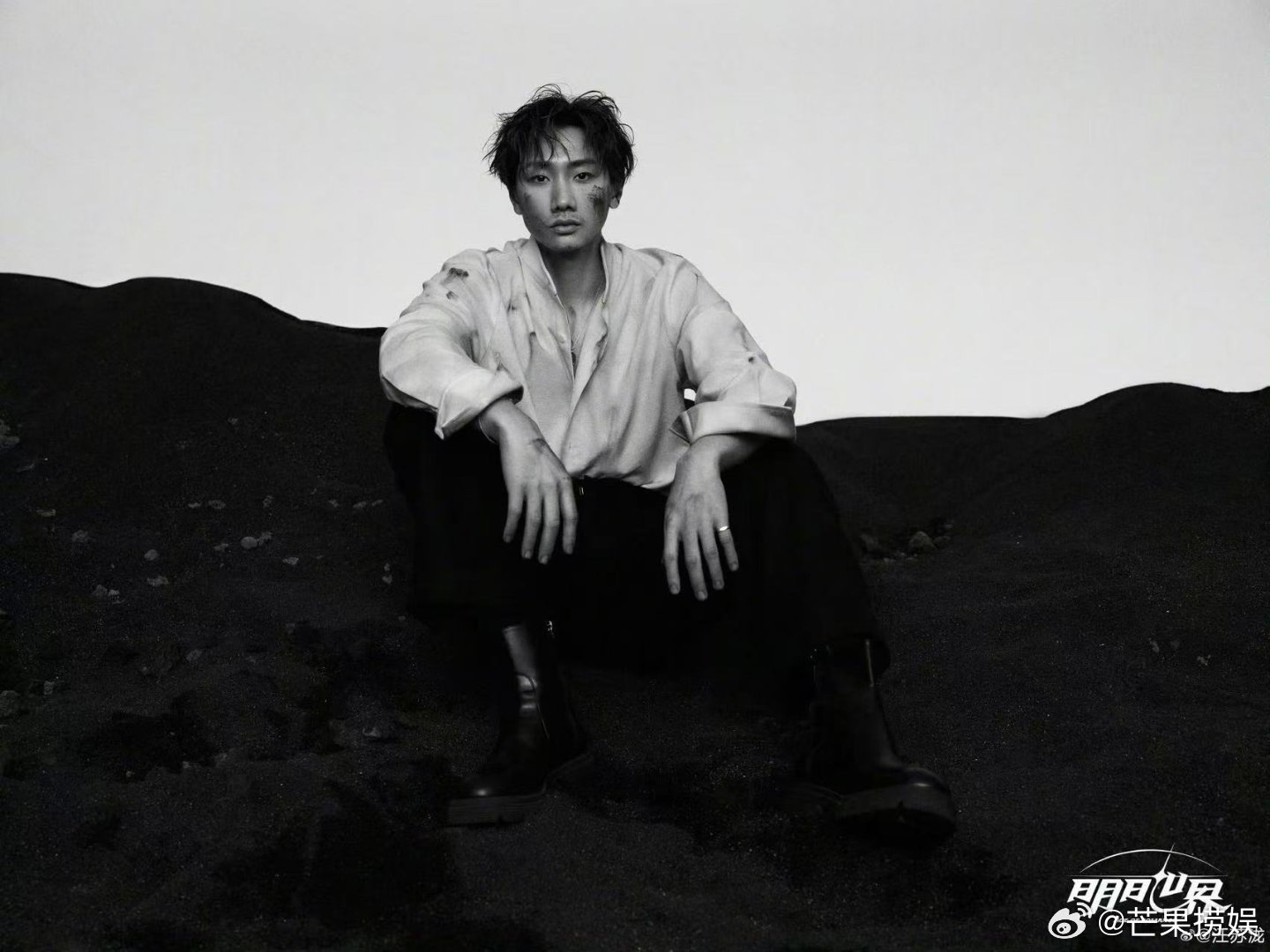 汪苏泷钻石头盔汪苏泷巡回演唱会要来了汪苏泷明日世界巡回演唱会汪苏泷 谁被汪苏泷「