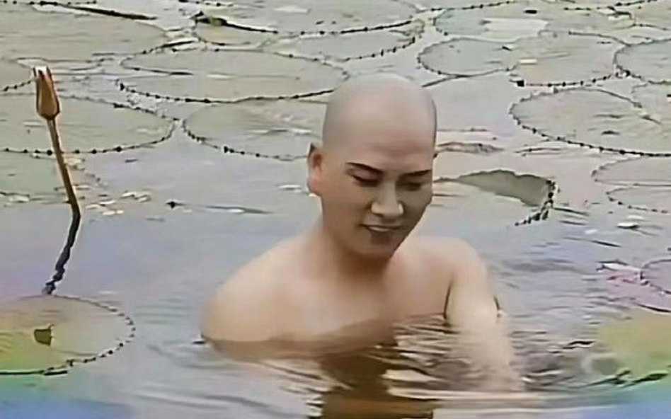 听说唐僧洗澡时为了拍佛光，于是加了汽油！听说唐僧洗澡的时候是为了拍出佛光的感觉，