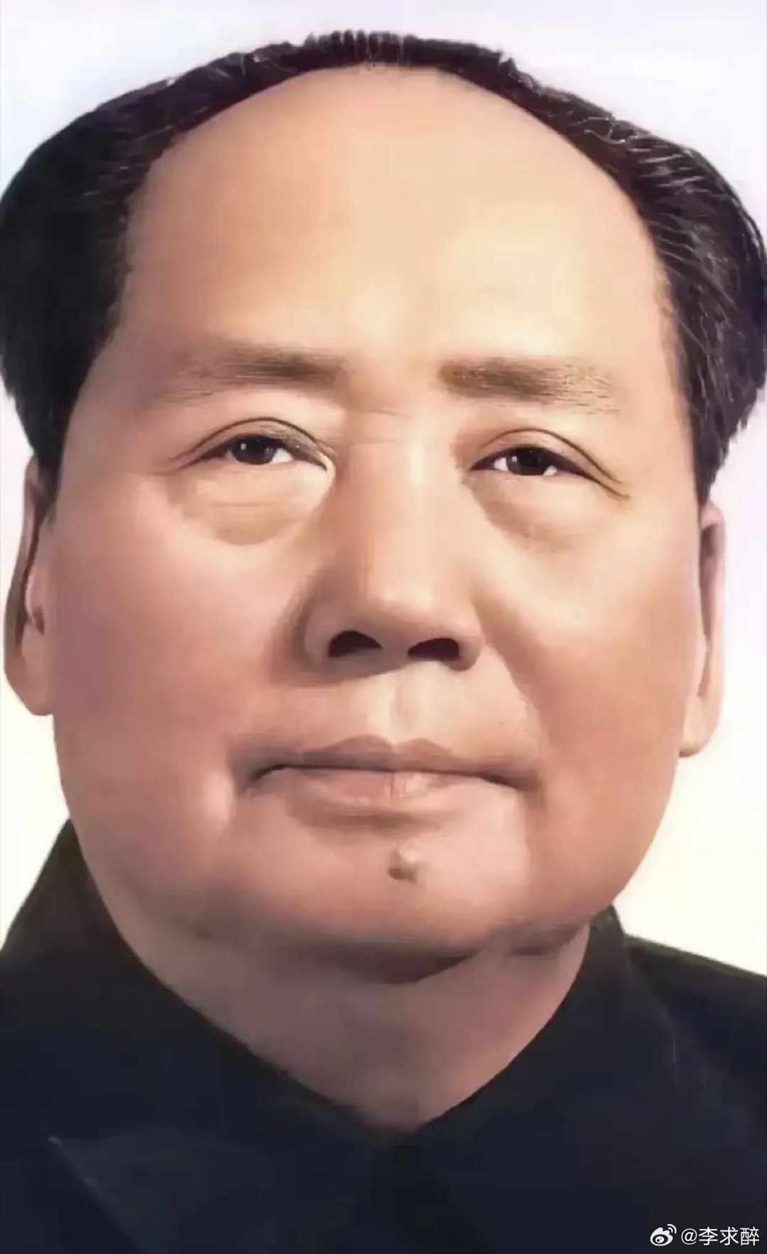 伟业巍巍昭日月，丰碑永立在民谟。 ​​​