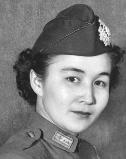 1955年，一个貌美如花的女人，即将被执行死刑，而当人们听说她的经历后，全都愤怒