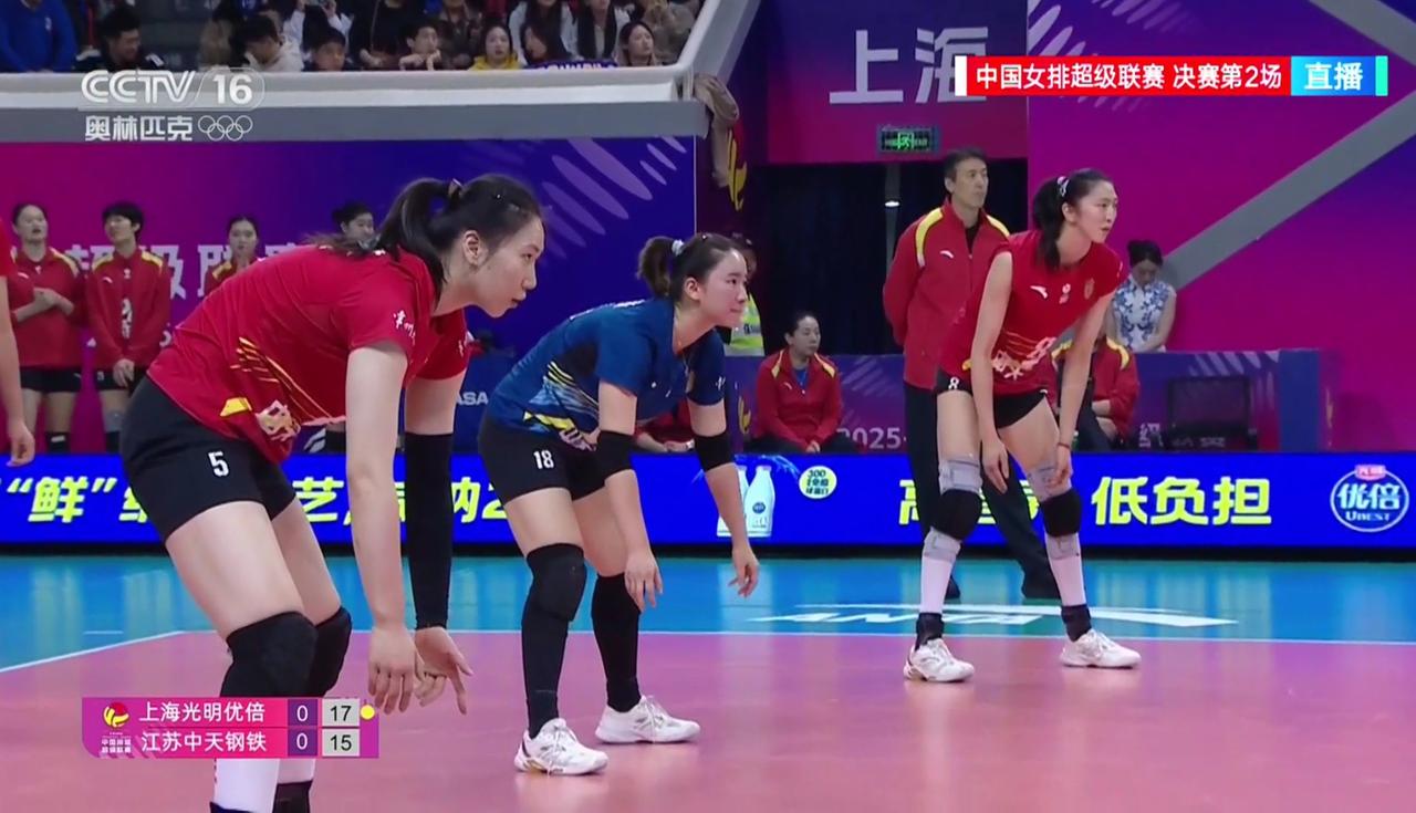 25:15，上海胜第三局，大比分3:0胜江苏队。前二回合双方1:1战平！明天第三