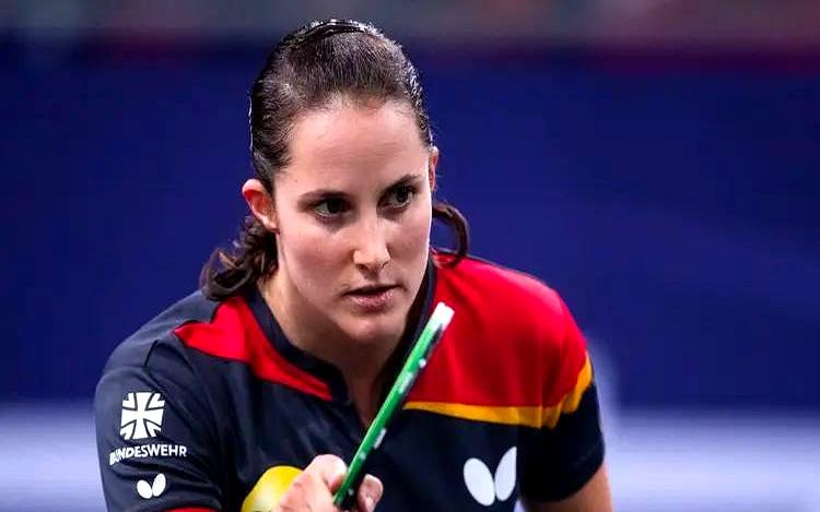 世界排名11的德国怪球手温特，刚被排名30开外的刘杨子3比0横扫出局。
你还记