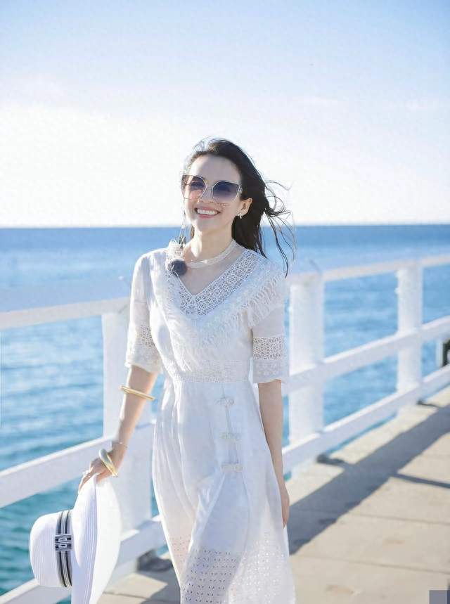有章子怡当老婆还选择离婚，汪峰到底图什么？