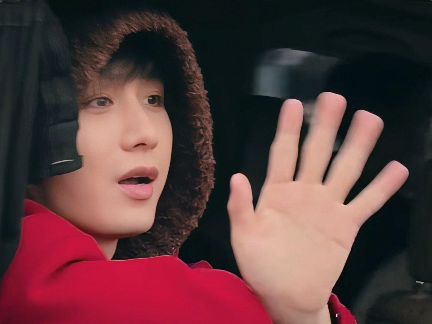 成毅，我把我整个灵魂都给你，连同它的怪癖，耍小脾气，忽明忽暗，一千八百种坏毛病。