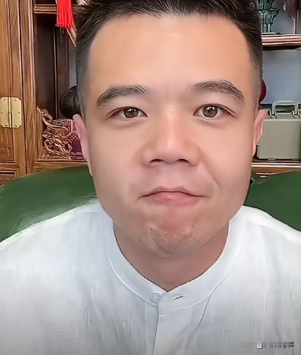 驴家小胖爆料，铁岭小辉脑出血住院了！

            小胖爆料铁岭小辉