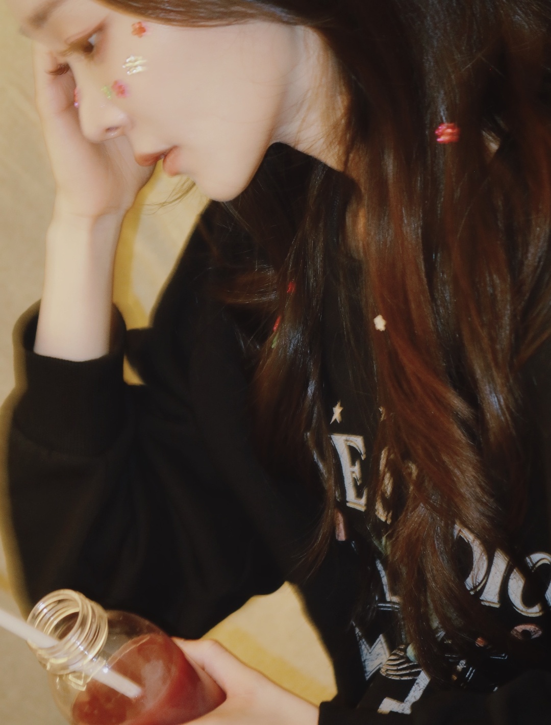 宋轶的一组日常～“📸🧩新年快乐❤️ ” 