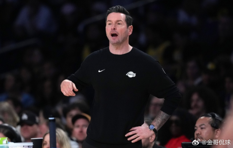 NBA常规赛，湖人132-123逆转击败爵士，取得开季三连胜。赛后，湖人主帅雷迪