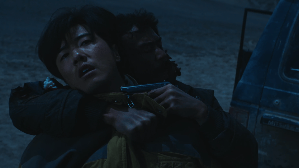 胡歌张哲华在生命树里共脑了 真正的默契，大概就是邵云飞和多杰这样：行动上，你是我