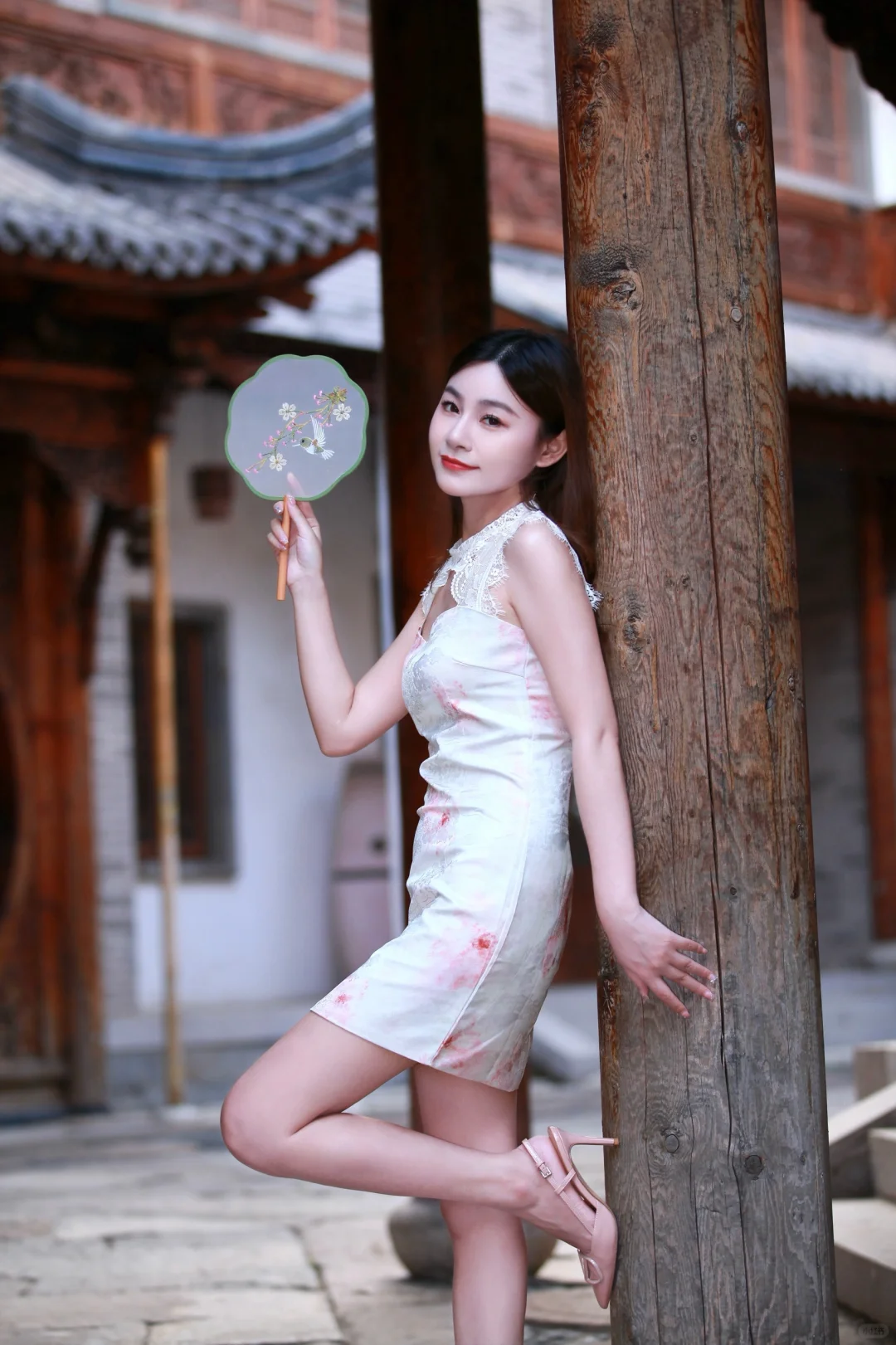 你憔悴我替你明媚 龙潭水乡旗袍拍照