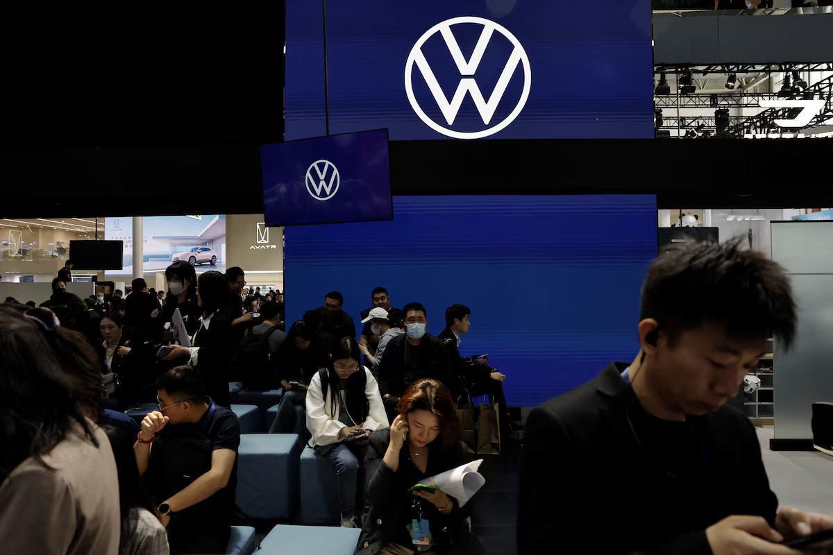 [To learn English]
Volkswagen Group plan