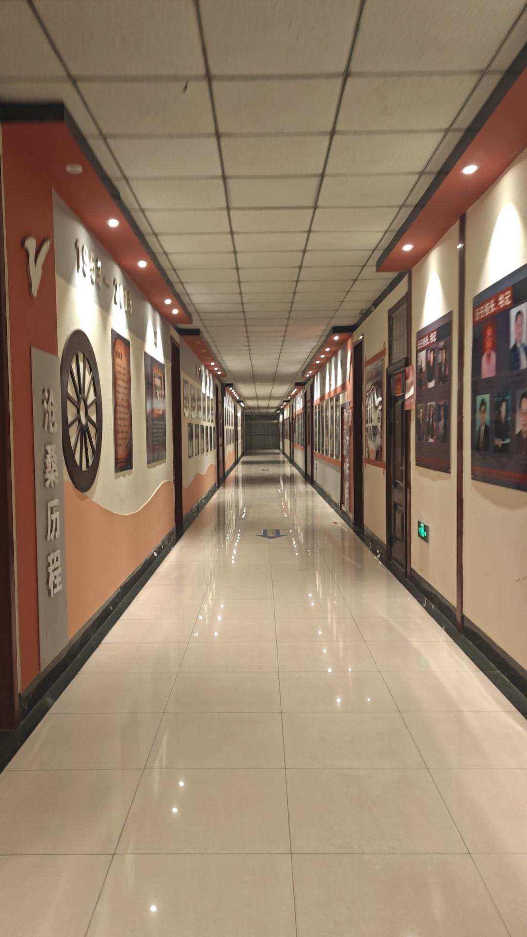 每一次旅行都是随机发生，每一次出行更是如此。不带目的，不带想法，就是随机走，随机