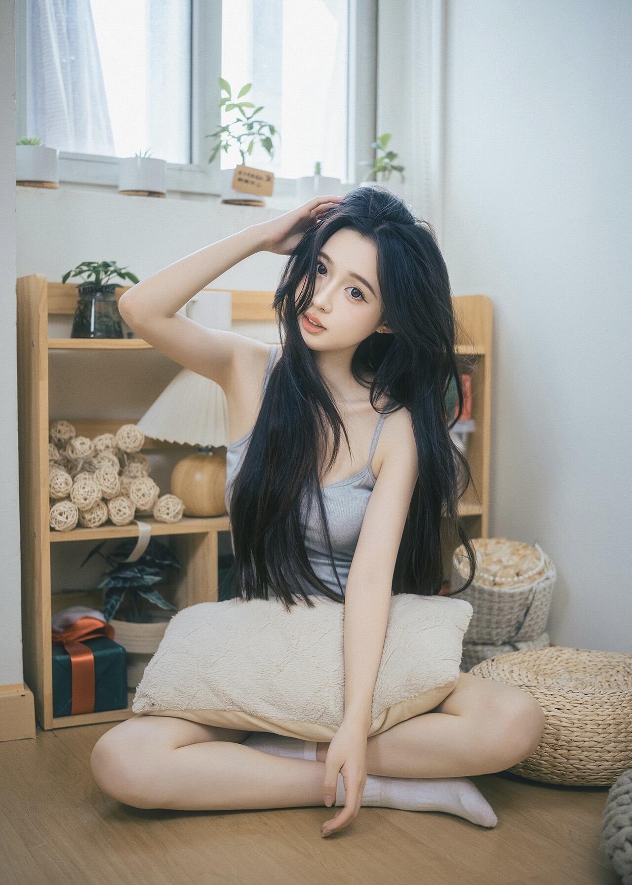 亭亭玉立美少女高清写真