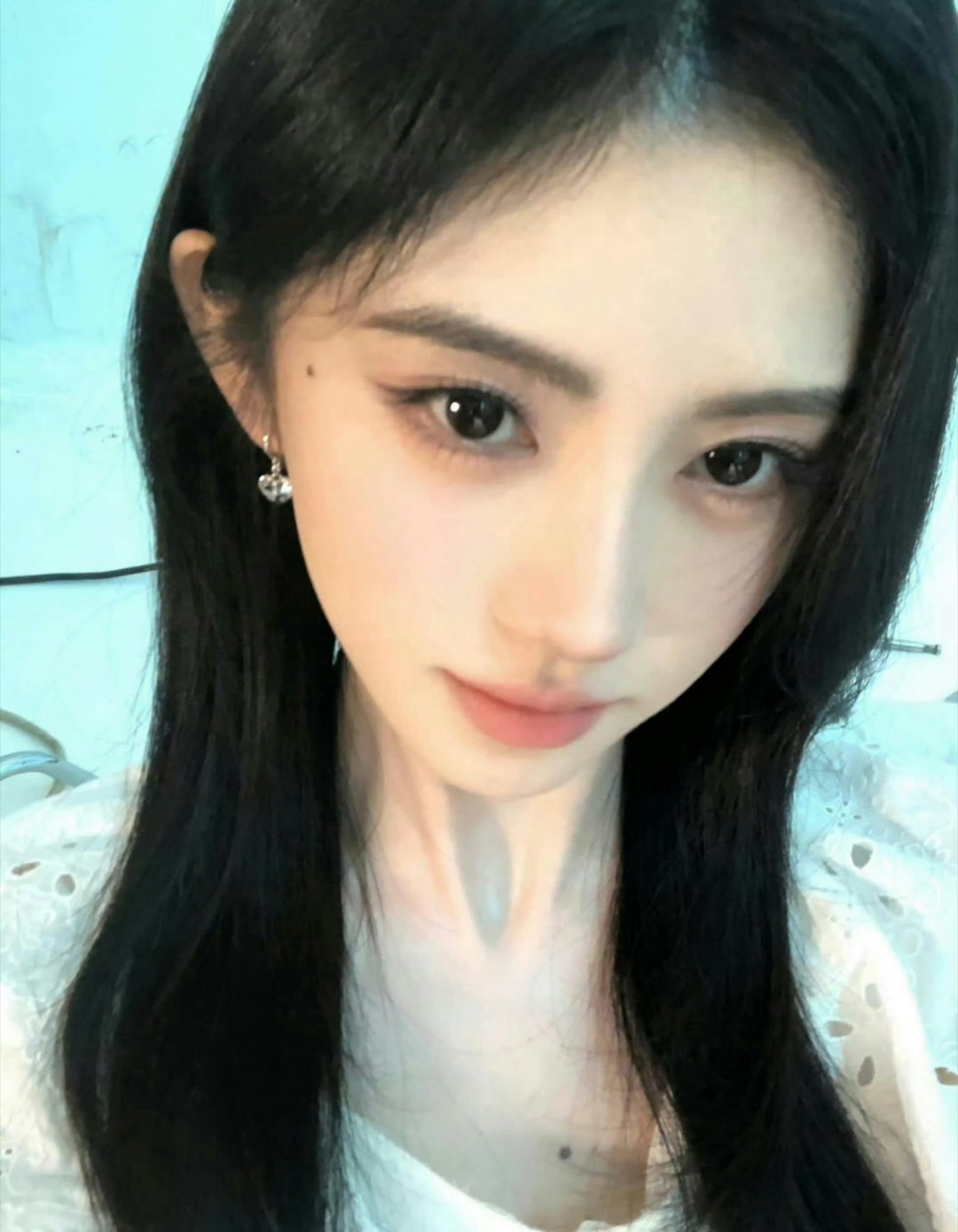 这个鞠婧祎就这样每次一出现都美我一大跳 