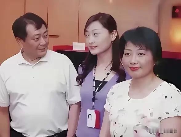 当平衡之术无法掌控全局时，选择壮士断腕，一劳永逸也不失为一种选择，而在改革的道路