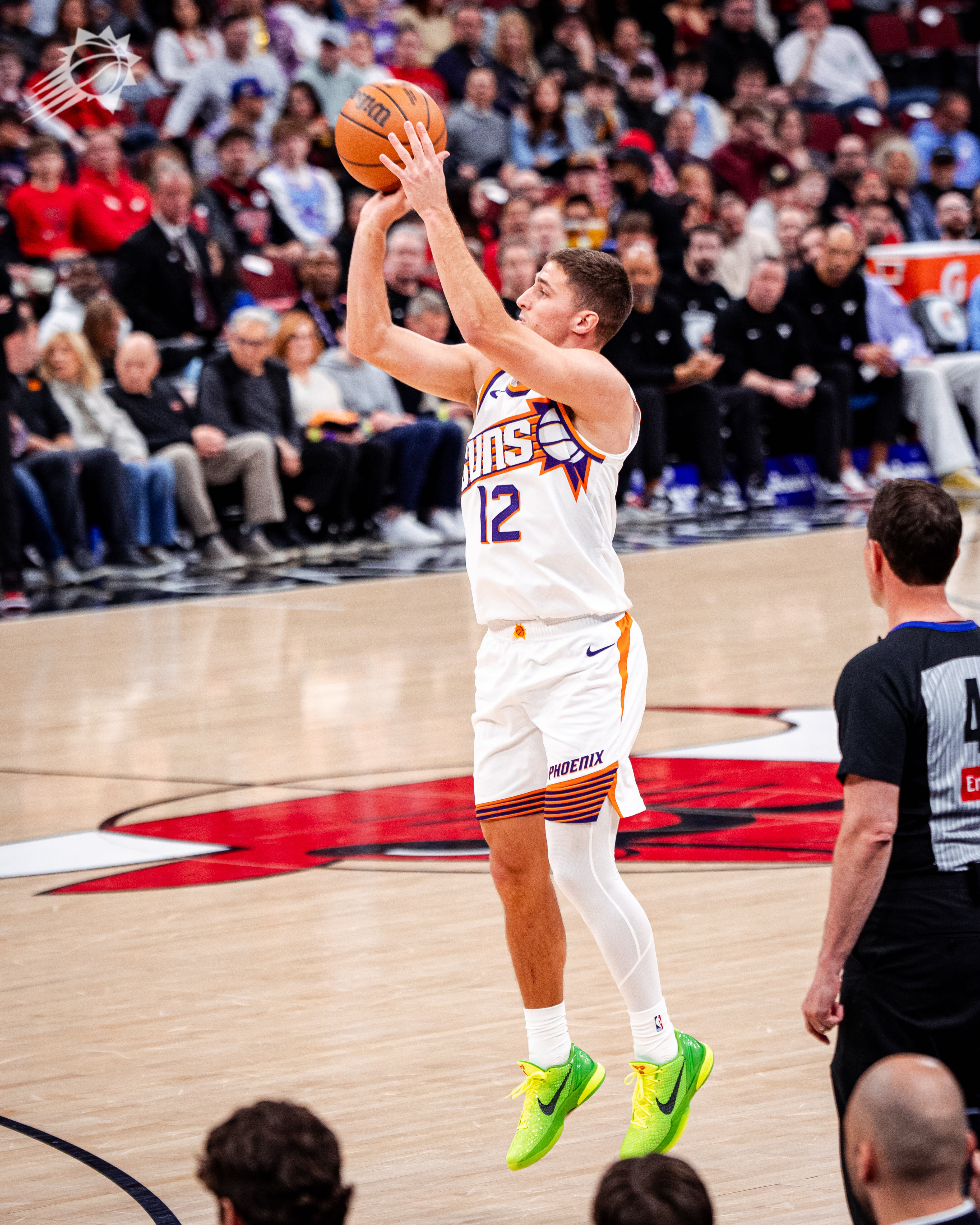 鸡皮两个关键篮板，配上一个精彩抢断！应该稳了菲尼克斯太阳 ｜太阳vs公牛 ｜旭日