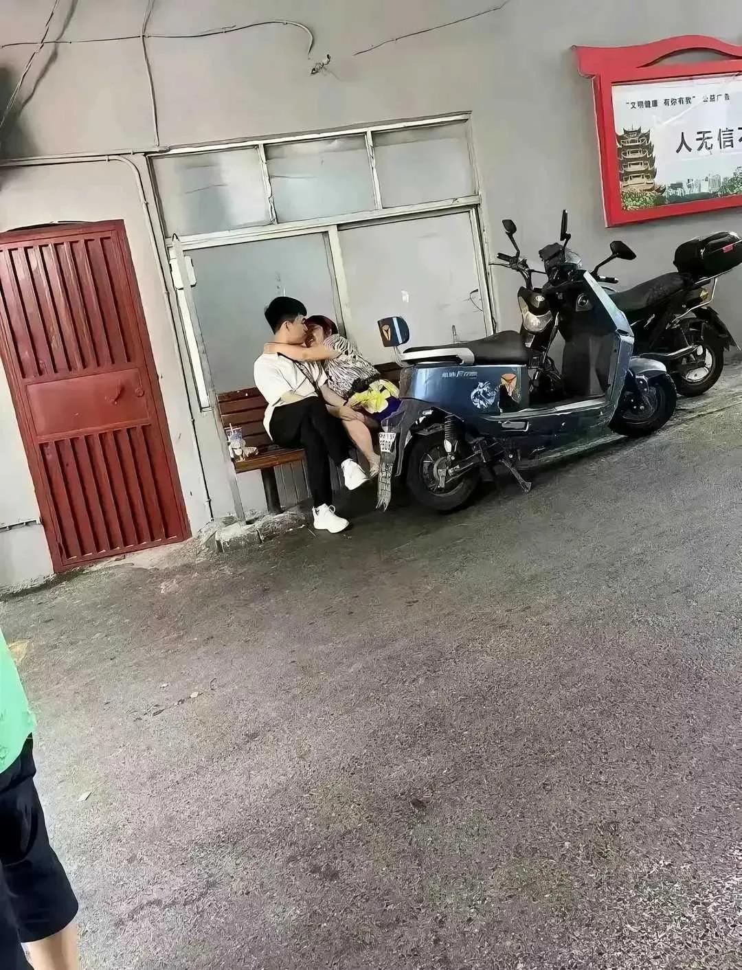 这难道又是 阿姨我不想努力  系列？