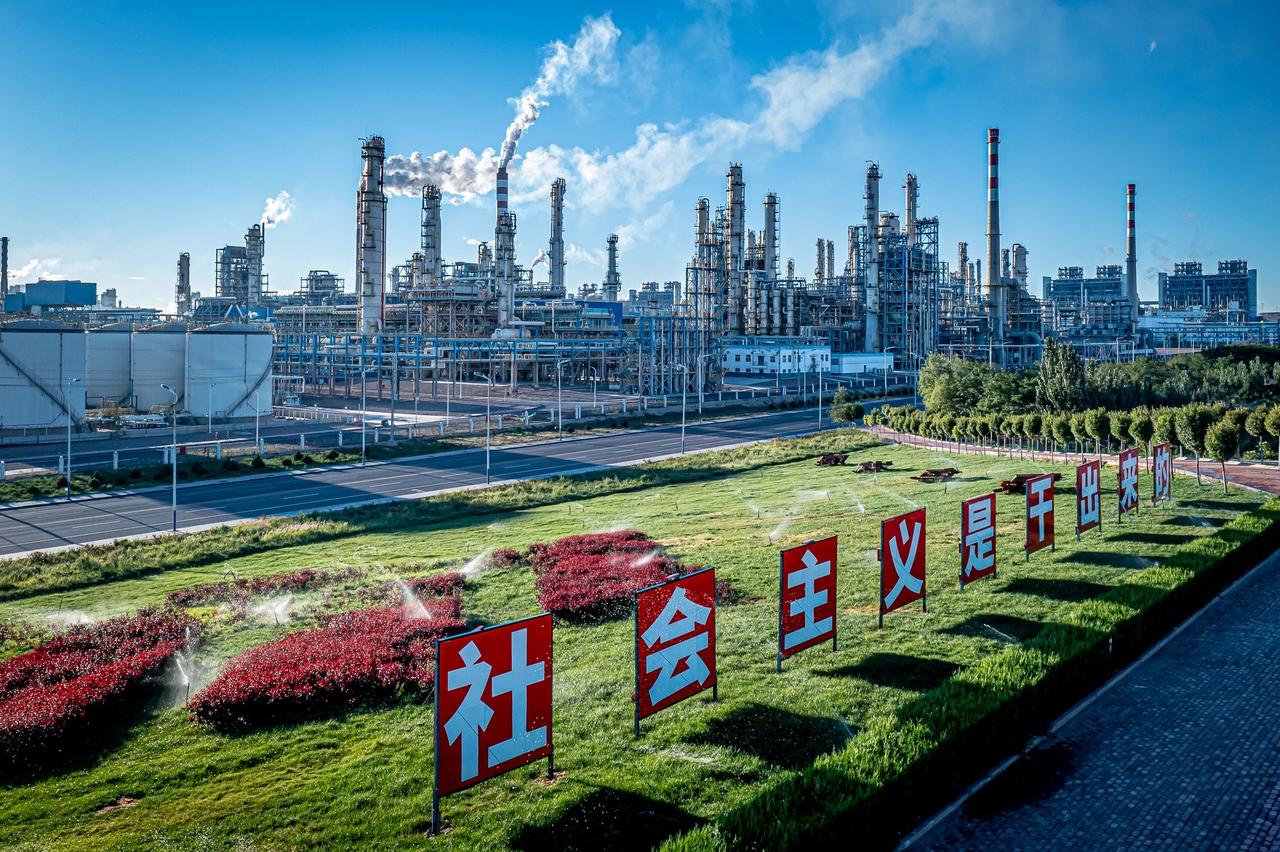 别人慌的时候，咱们为啥不慌？因为早就准备好了。中国似乎在为一场灾难性的中东石油战