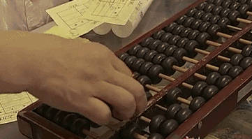 苹果或被印度罚款380亿美元罚款要全球营业额的10%，三哥算数冠绝全球，算盘珠子