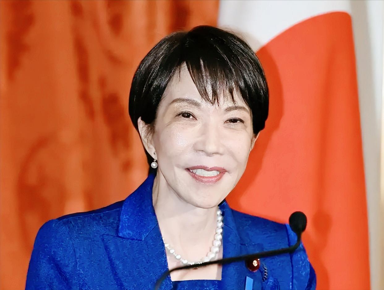 日本是上杆子得罪俄罗斯了，乌克兰突然宣布日本通过世界银行，给乌克兰送来了近13亿