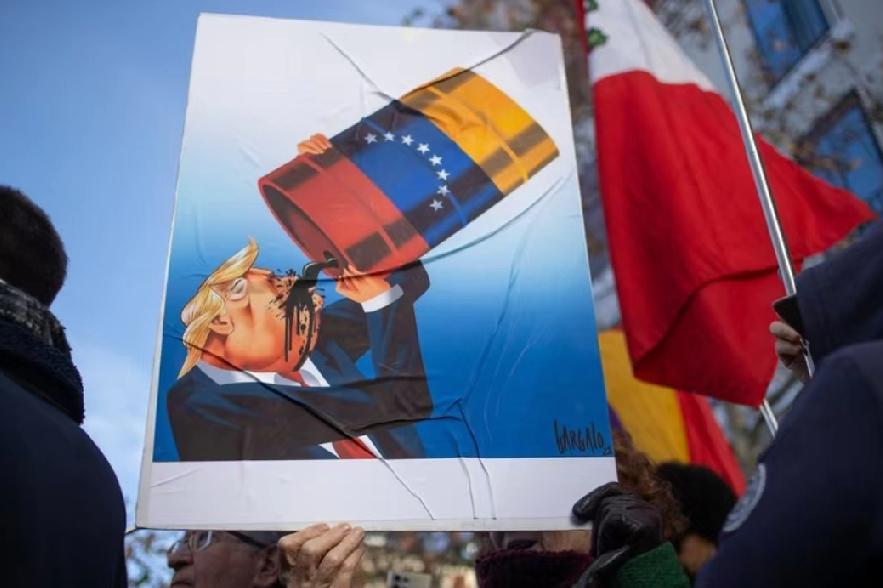 港媒:特朗普要求委石油收入只买美国货！

1月8日，香港《南华早报》报道:“特朗