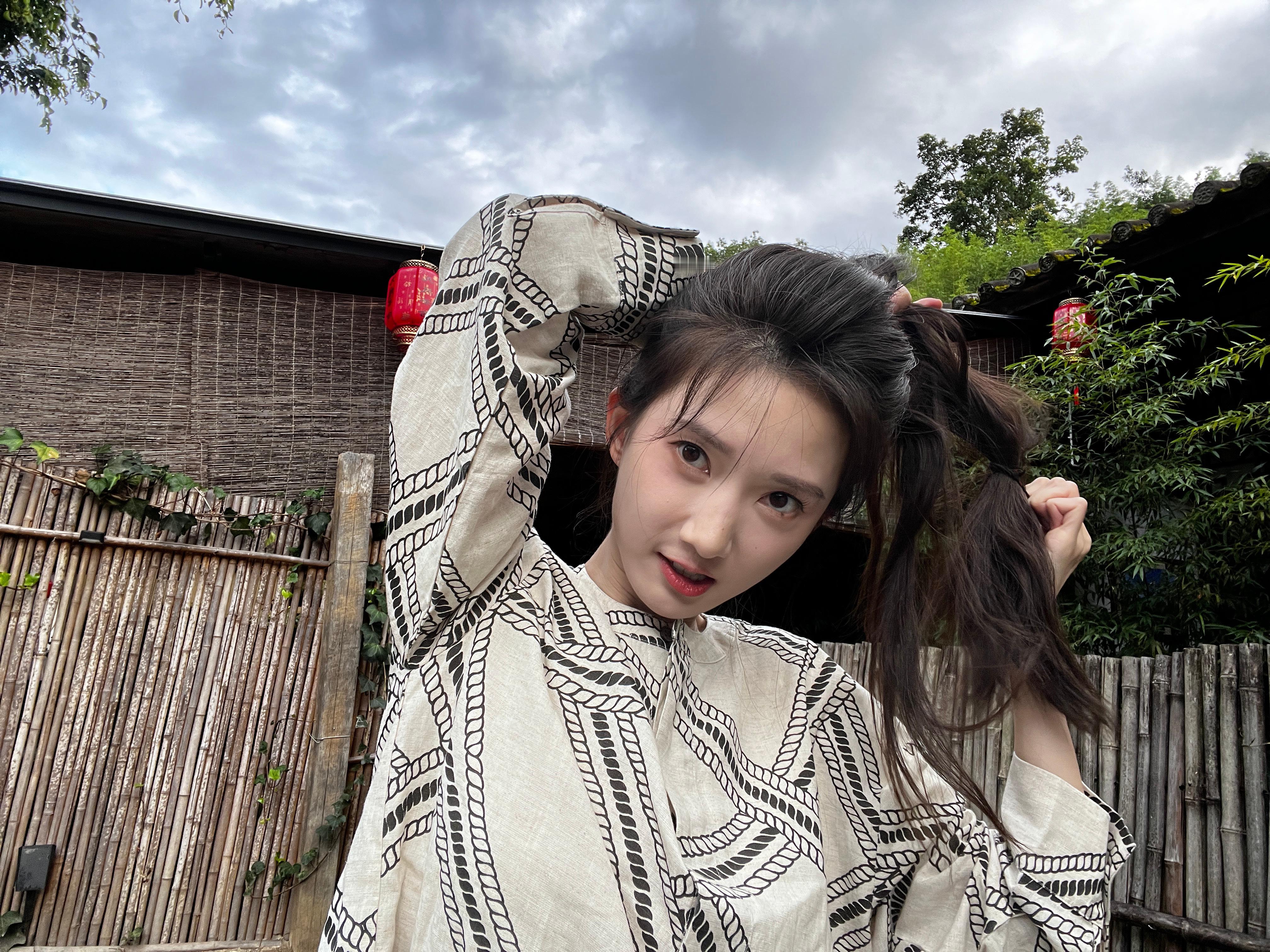 彭雅琦[超话]  小猫·暴力拆卸版 ​​​