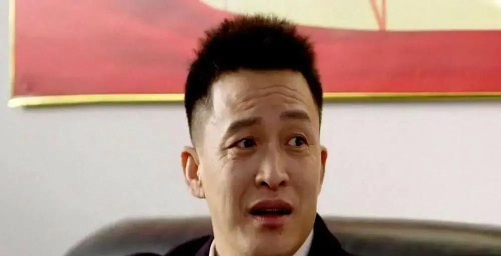 黄宝吉心梗后照样演完《乡村爱情18》，一家四口全在剧里打卡。

72岁的老李大国