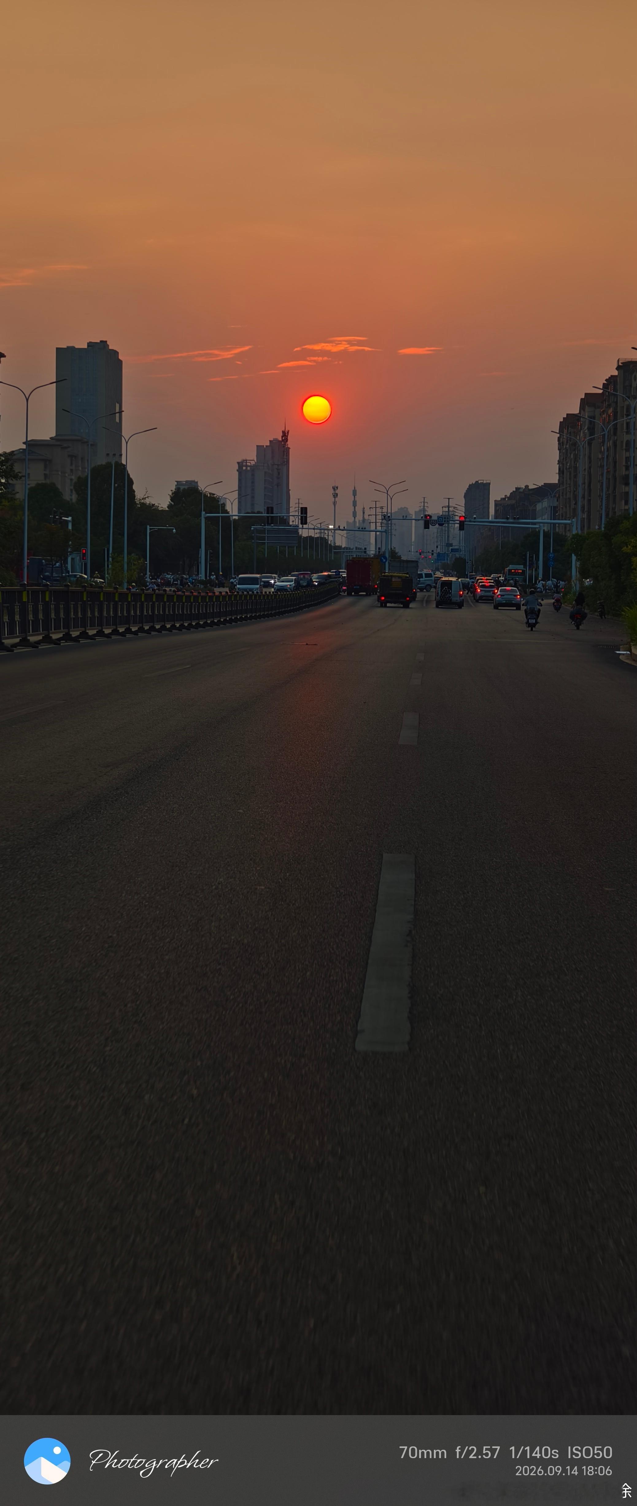 南昌[超话] 夕阳无限好  只是近黄昏这里是[不愧是你]物华天宝  人杰地灵→的