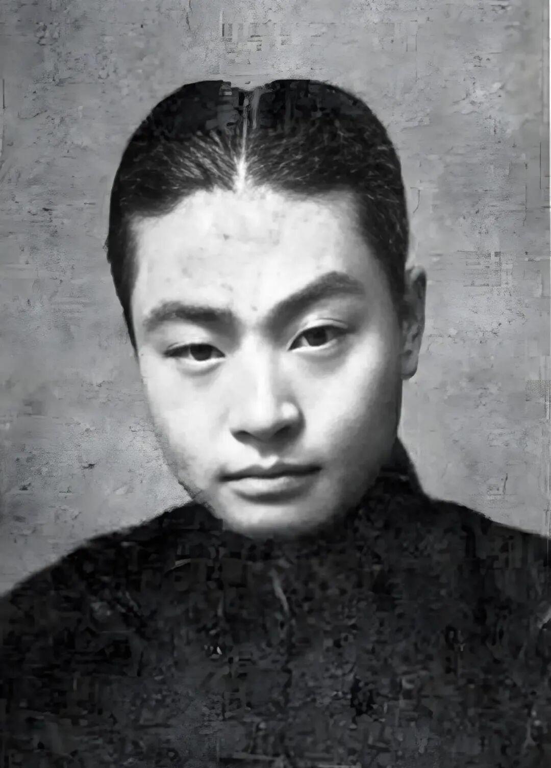 程砚秋轶事  四


当年程砚秋率团在上海演出，因演职人员众多、开销巨大，一度陷