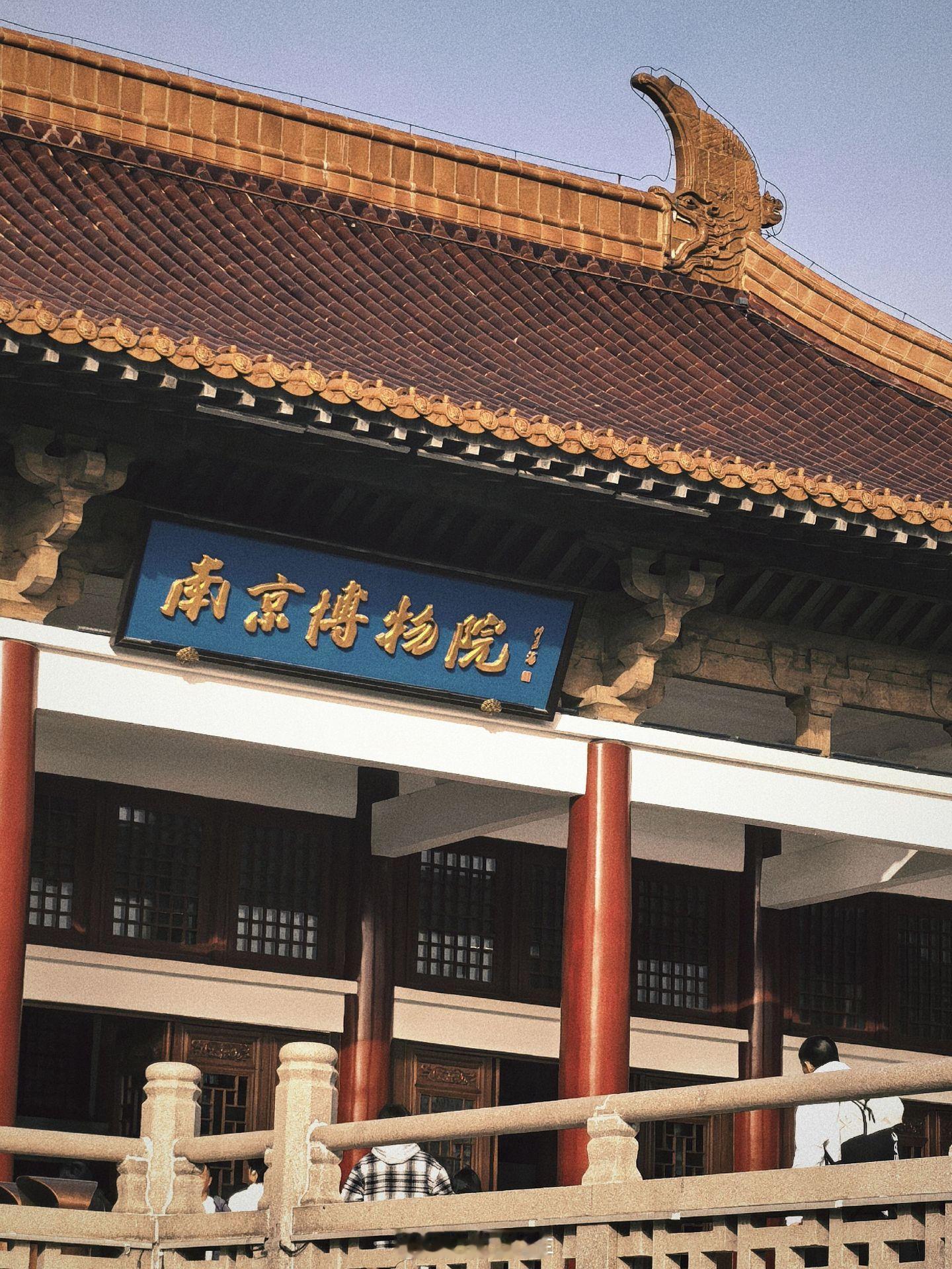 中转站:把个人的变成集体的，再把集体的变成个人的 