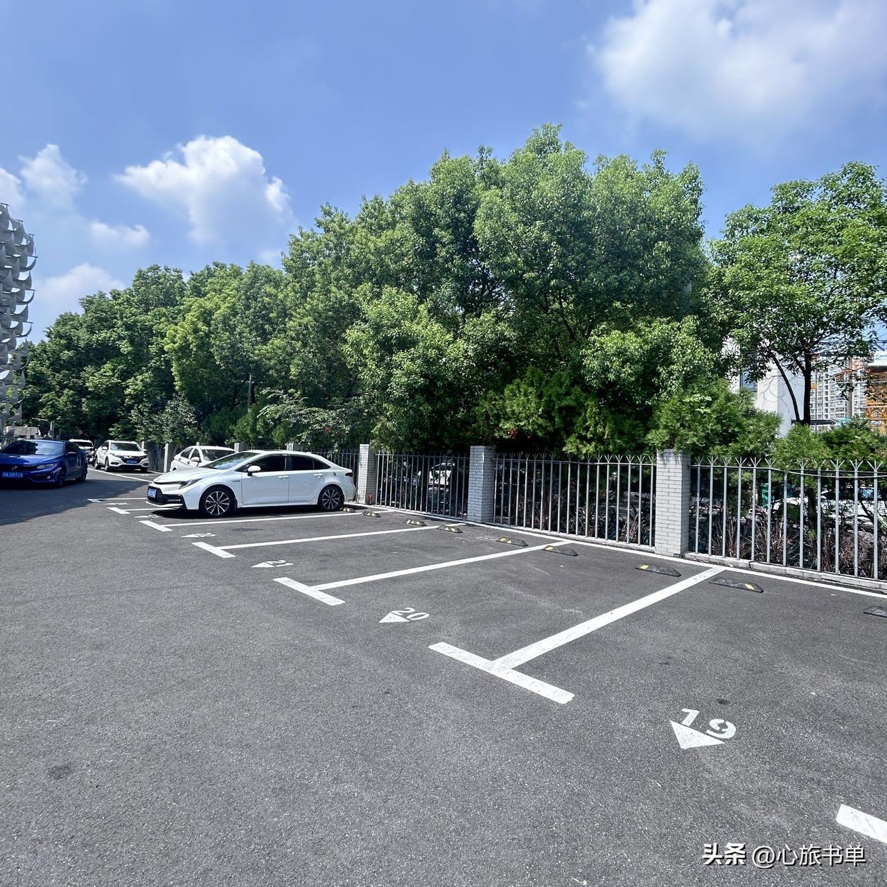 这是个好趋势！如果全国都这样该多好啊！但景区停车困难且收费混乱，咋没有政策出台治