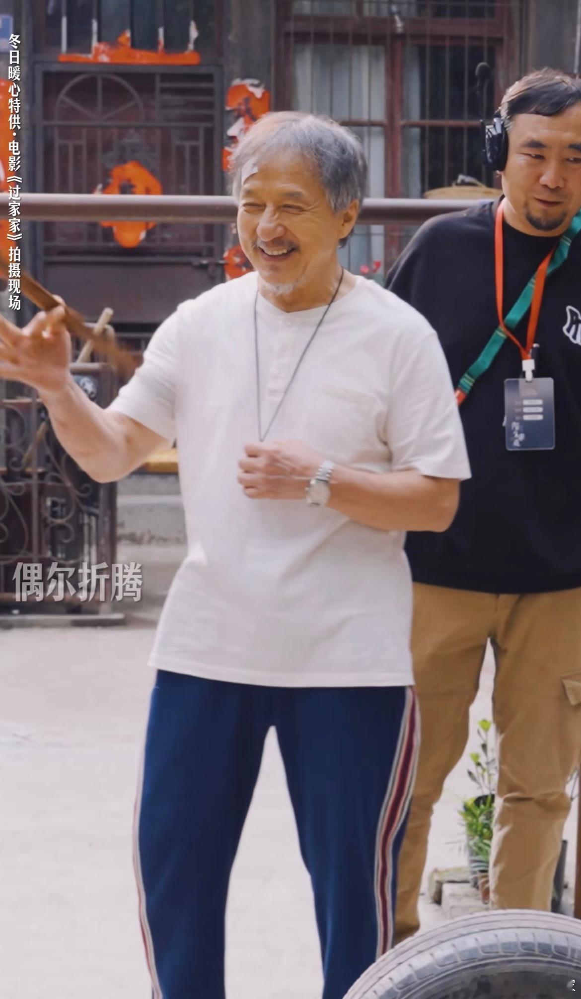 成龙回应龙叔老了不用再证明什么了，龙叔，您真的很棒 