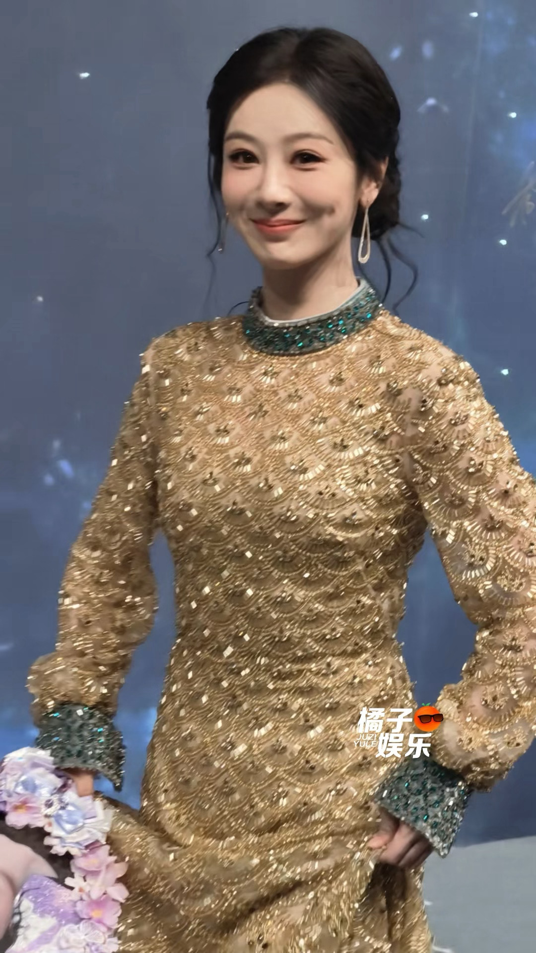 当🍊朝杨紫喊：“白菊把我也捡回去吧！！”小紫一挑眉笑的好温柔🥹🥹🥹杨紫白